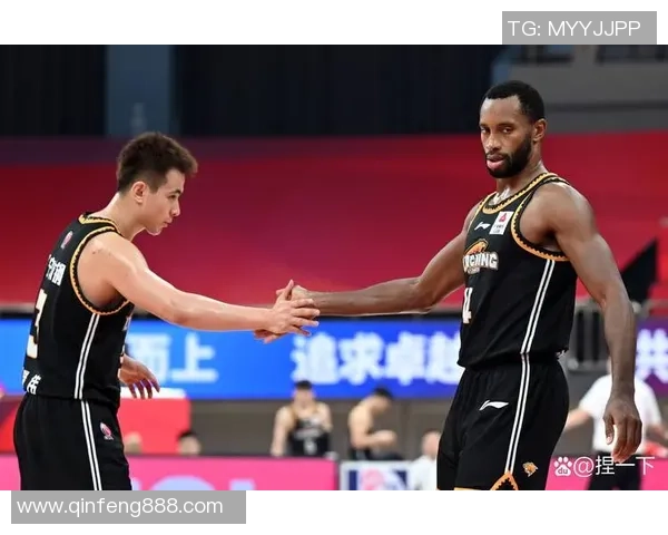 CBA季后赛激战正酣 谁将突破重围问鼎总冠军桂冠 CBA季后赛激战正酣 谁将突破重围问鼎总冠军桂冠